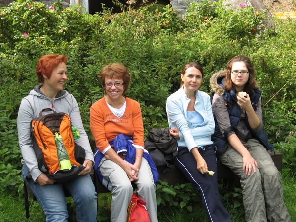 not found: Gruppenbild_mit_Damen_1.jpg